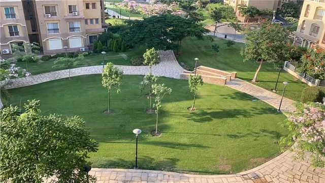 شقة فى مدينتى 208 م2 بحري و قبلي للايجار مفروش كود 23637