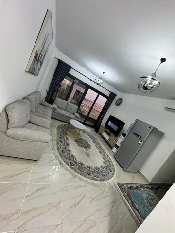 شقة فى مدينتى 100 م2 قبلى للايجار مفروش كود 53206