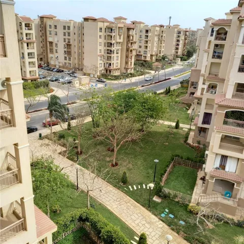 شقة فى مدينتى 100 م2 بحري وشرقي للايجار قانون جديد كود 38801