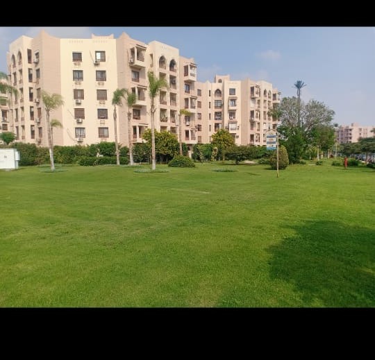 شقة فى مدينة الرحاب 90 م2 بحرى للبيع كاش كود 55852